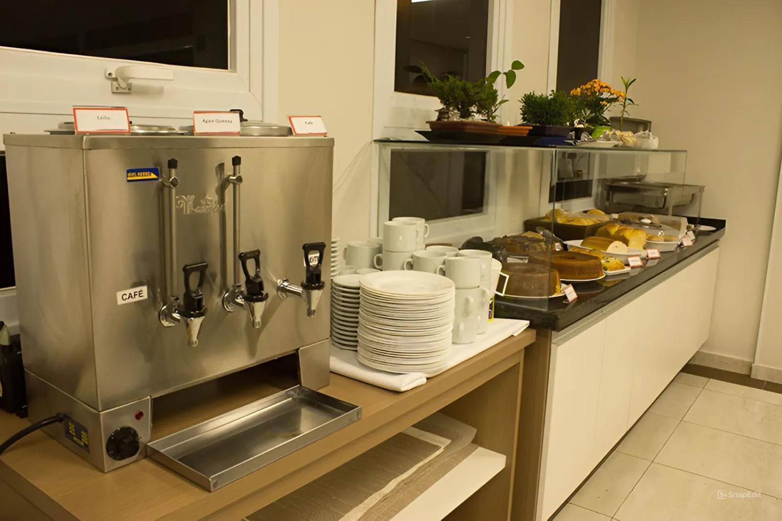 Hotel Toyo Inn Бойтува Екстериор снимка