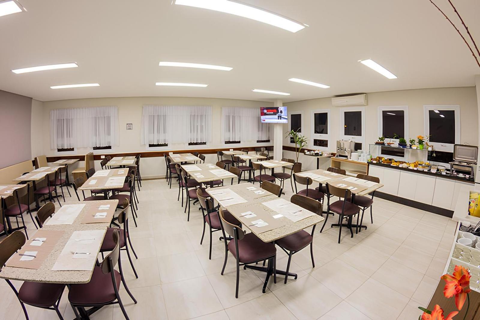 Hotel Toyo Inn Бойтува Екстериор снимка